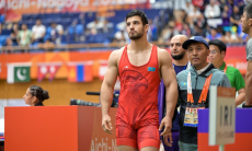 Казахстанский борец Евлоев пробился в четвертьфинал чемпионата мира