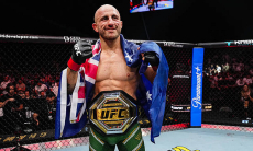 Волкановски назвал главного претендента на его титул UFC
