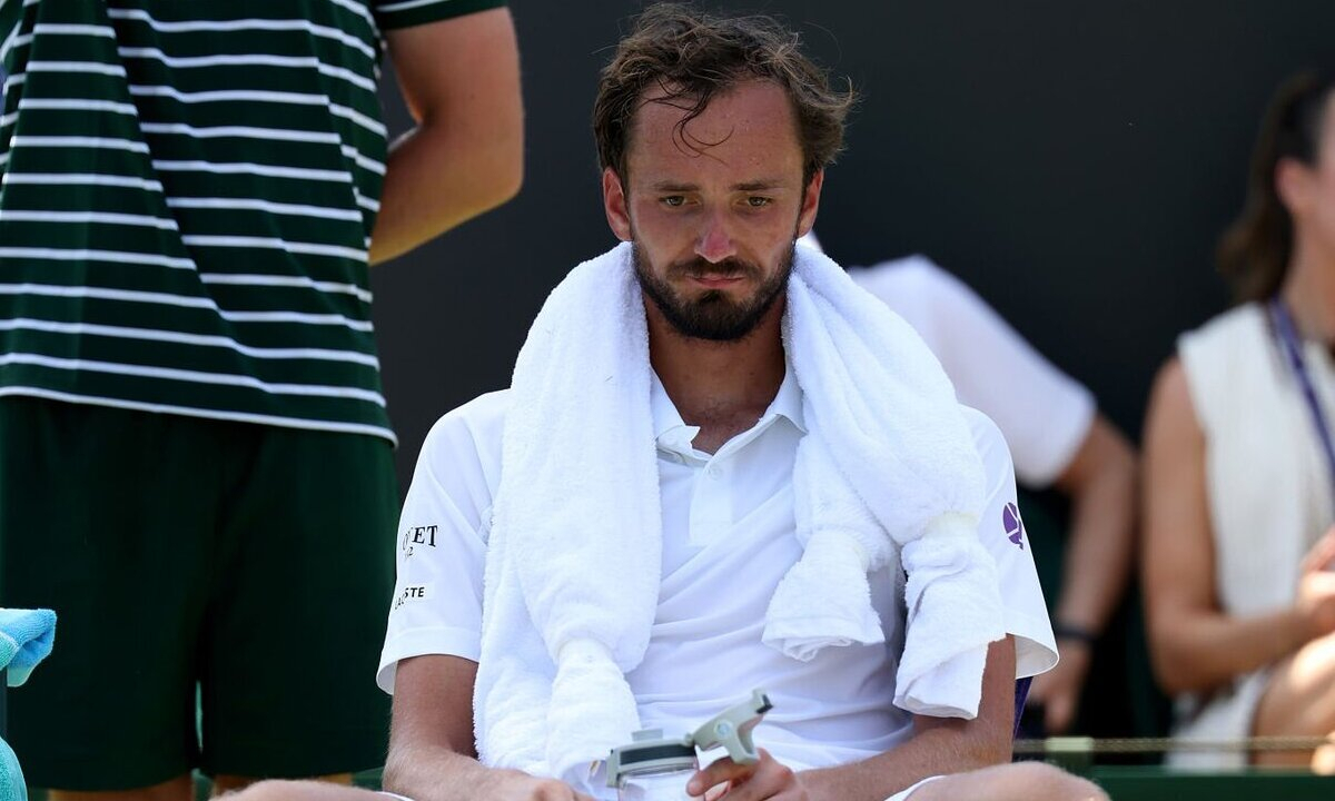 ATP принял официальное решение по Медведеву после дисквалификации