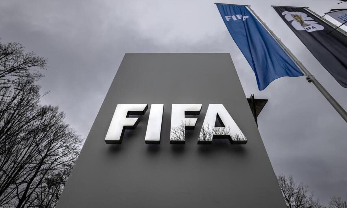 Россия прервала двенадцатилетнее превосходство Украины в ФИФА