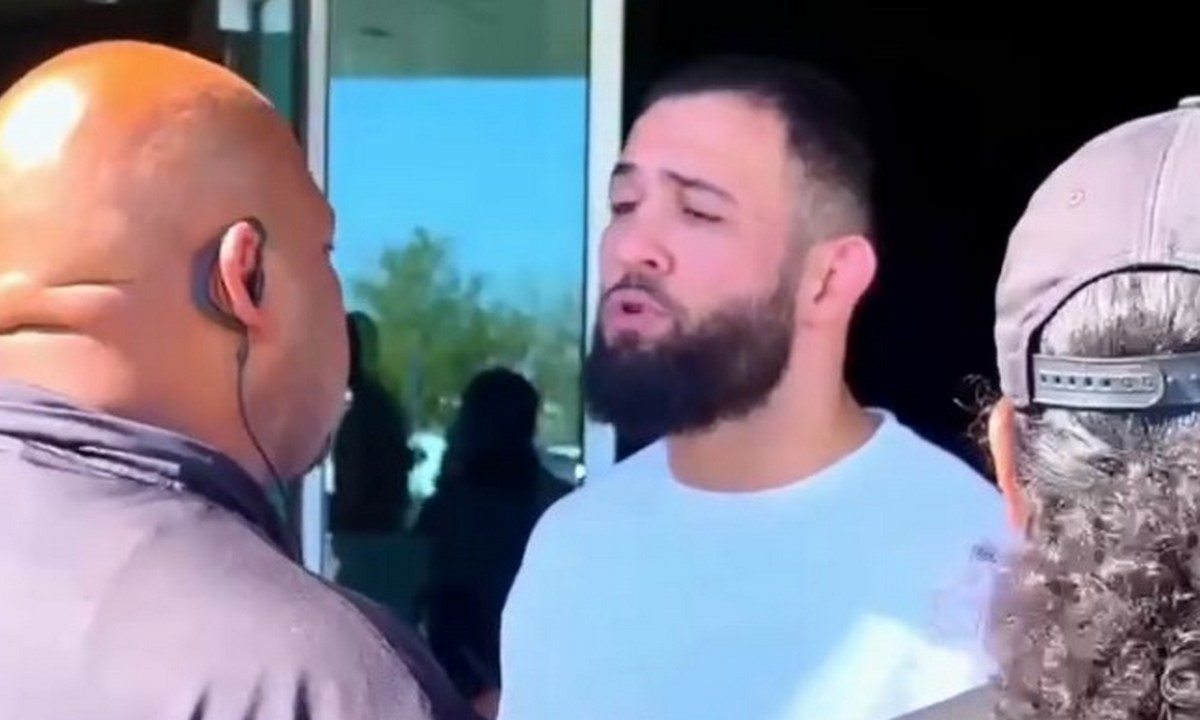 Французский дагестанец набросился на чемпиона UFC. Видео
