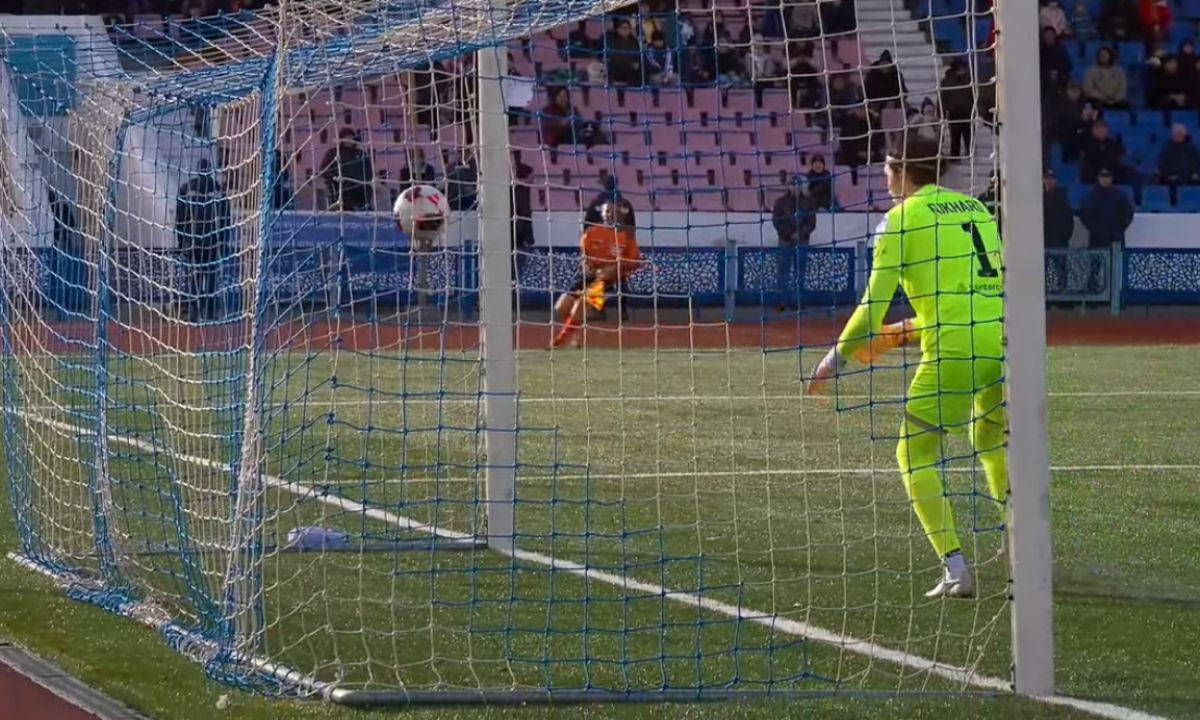 Со счетом 0:2 закончился матч КПЛ