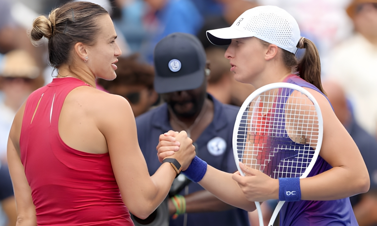 Соболенко подарила шанс Швентек спасти сезон WTA
