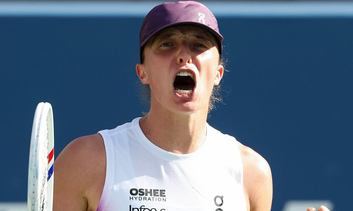 Россиянка помогла Швентек в борьбе за выход на Итоговый турнир WTA
