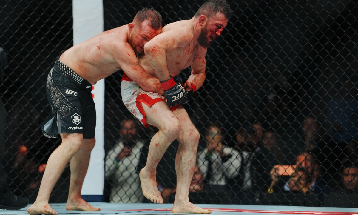 Досрочный финиш предсказали бою Петр Ян — Мераб Двалишвили на UFC 333