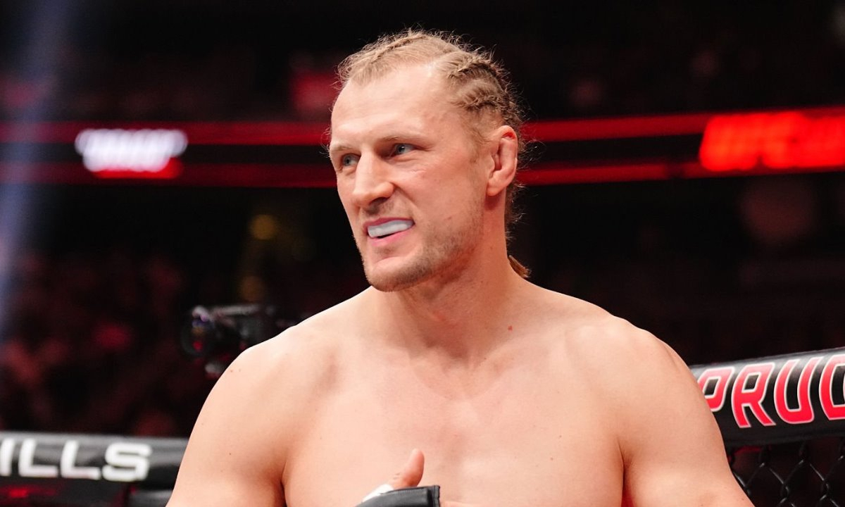 ИИ определил победителя боя Александр Волков — Ризван Куниев на UFC 333